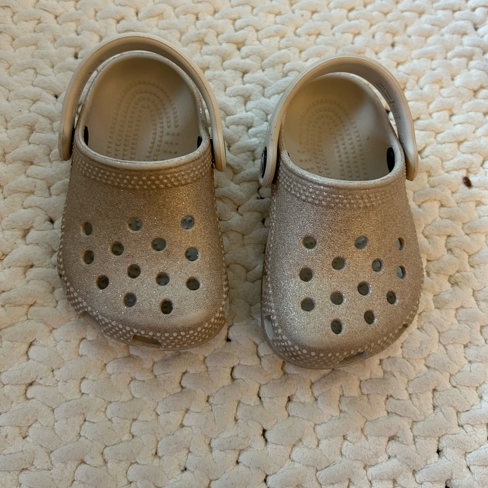 Crocs Glitter Clogs size 2/3 like new